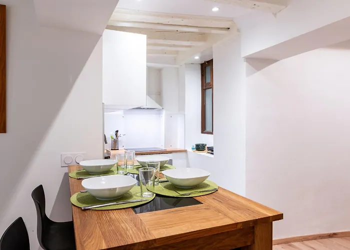 L'alcove Annecienne - Appt Proche Du D'annecy 阿讷西